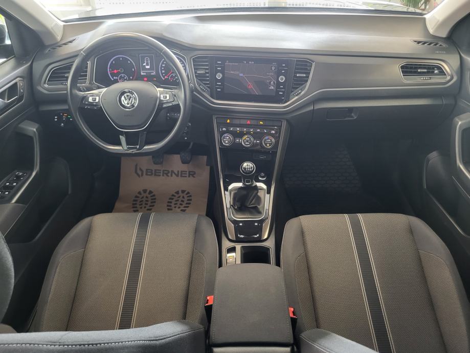 VW T-ROC 1.6 TDI DVOJNA KLIMA NAVIGACIJA ACC TEMPOMAT CAR APPS ALU, fotografija 19