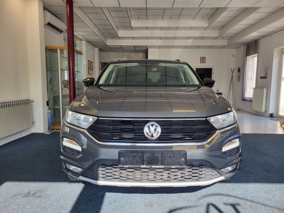 VW T-ROC 1.6 TDI DVOJNA KLIMA NAVIGACIJA ACC TEMPOMAT CAR APPS ALU, fotografija 4