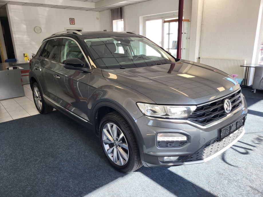 VW T-ROC 1.6 TDI DVOJNA KLIMA NAVIGACIJA ACC TEMPOMAT CAR APPS ALU, fotografija 5