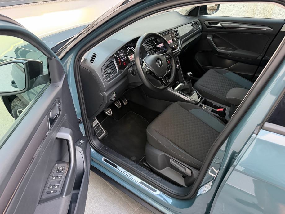 VW T-Roc 1,6 TDI IQ.Drive-1. Vlasnik-Jamstvo na km-Leasing, fotografija 15