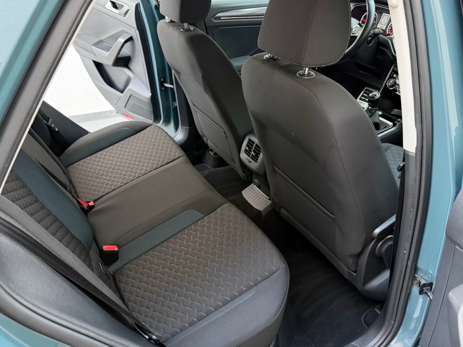 VW T-Roc 1,6 TDI IQ.Drive-1. Vlasnik-Jamstvo na km-Leasing, fotografija 18
