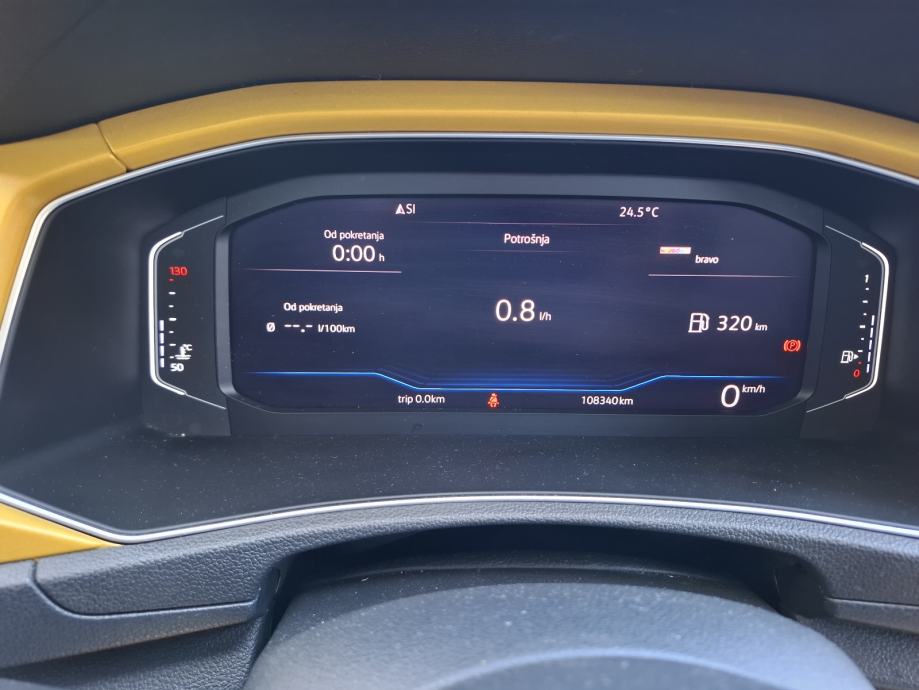 VW T-Roc 1,6 TDI R-line. Panorama. Virtual. Top stanje, fotografija 14