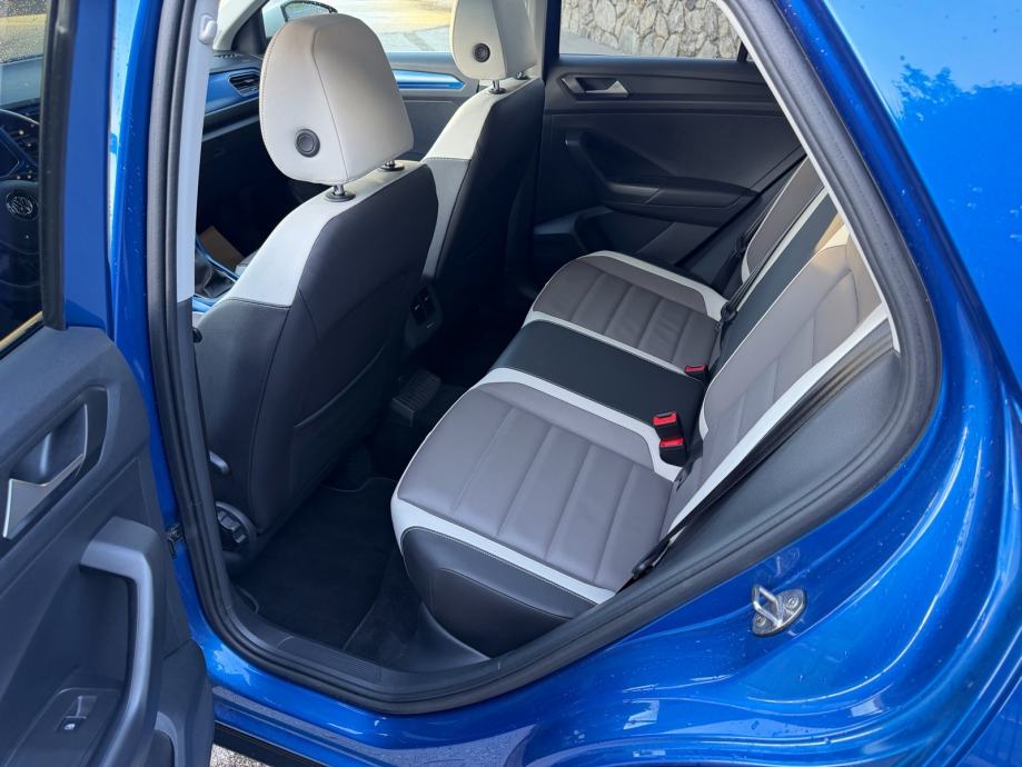 VW T-Roc 1,6 TDI R Line/Style Matrix Pano Kamera Digital tacho, fotografija 13