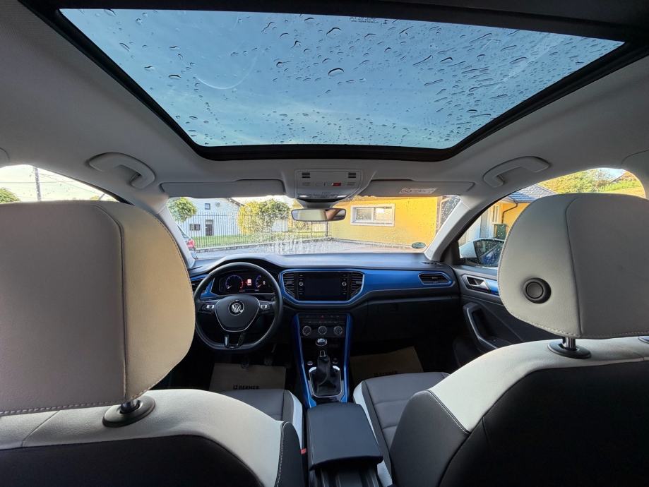 VW T-Roc 1,6 TDI R Line/Style Matrix Pano Kamera Digital tacho, fotografija 15