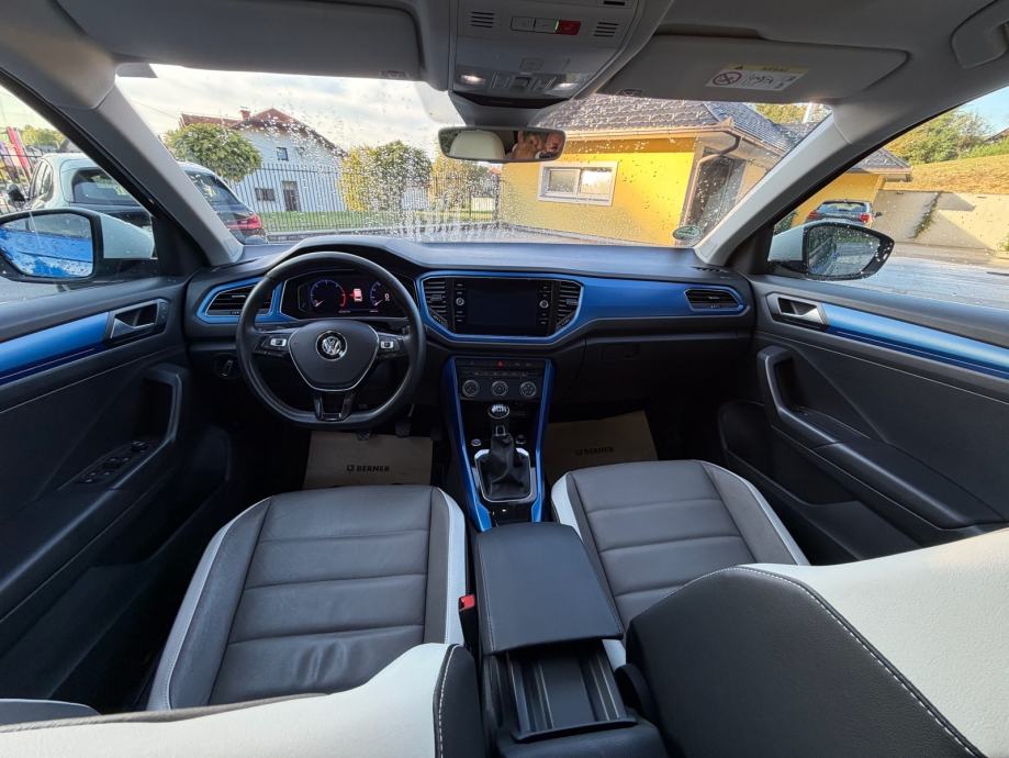 VW T-Roc 1,6 TDI R Line/Style Matrix Pano Kamera Digital tacho, fotografija 16