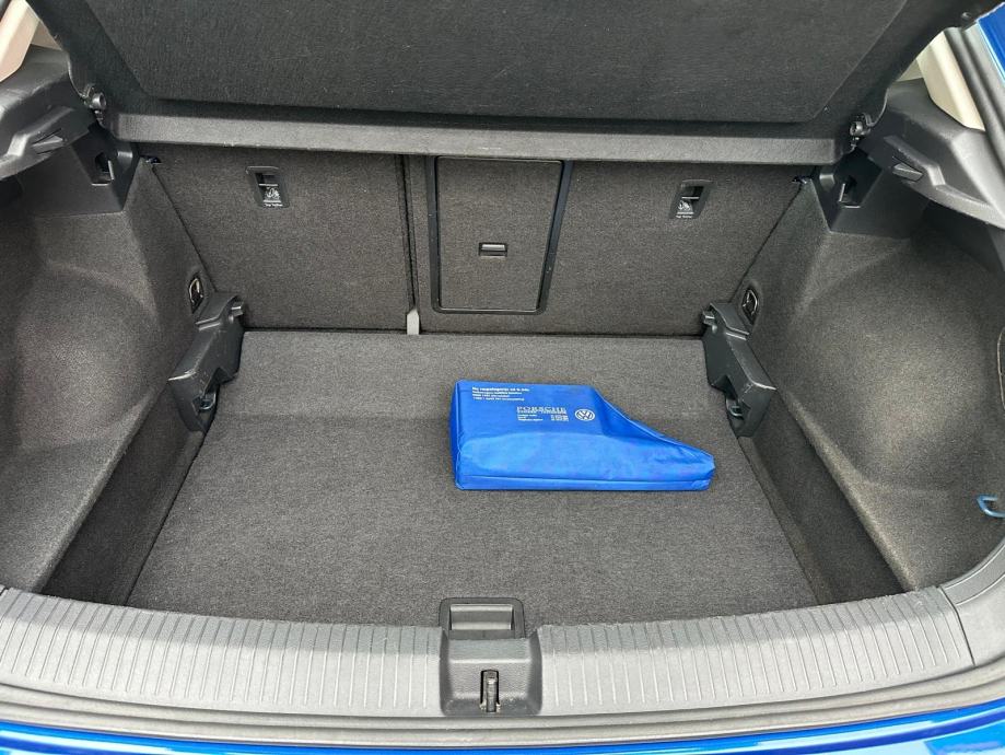 VW T-Roc 1,6 TDI Reg. do 04/2027, fotografija 15