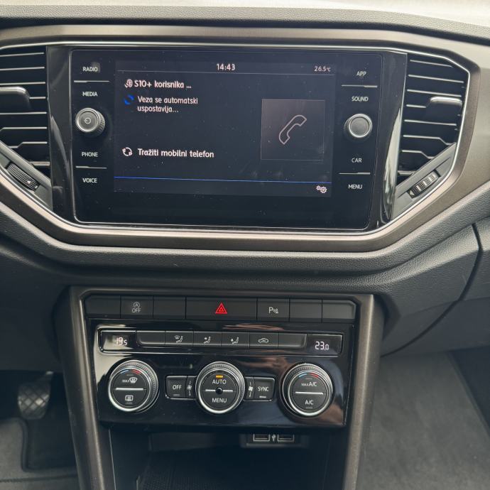 VW T-Roc 1,6 TDI Reg. do 04/2027, fotografija 10