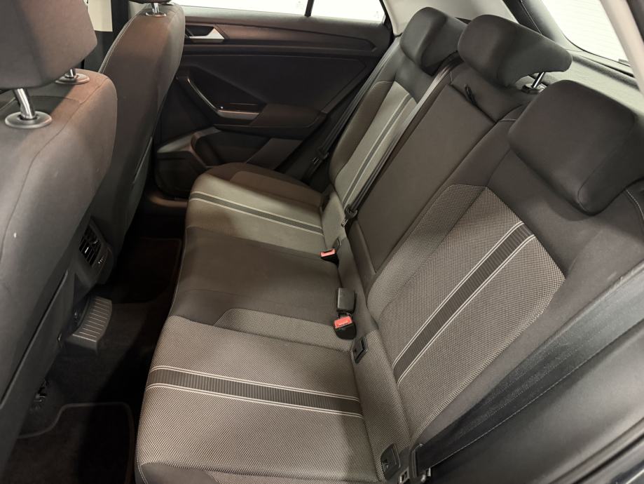 VW T-Roc 1.6 TDI Style, FULL LED, NAVI, PARK.SENZ,ACC,JAMSTVO 24mj!, fotografija 15