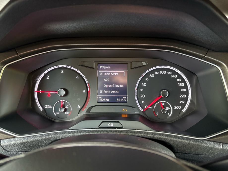 VW T-Roc 1,6 TDI - Style, fotografija 16
