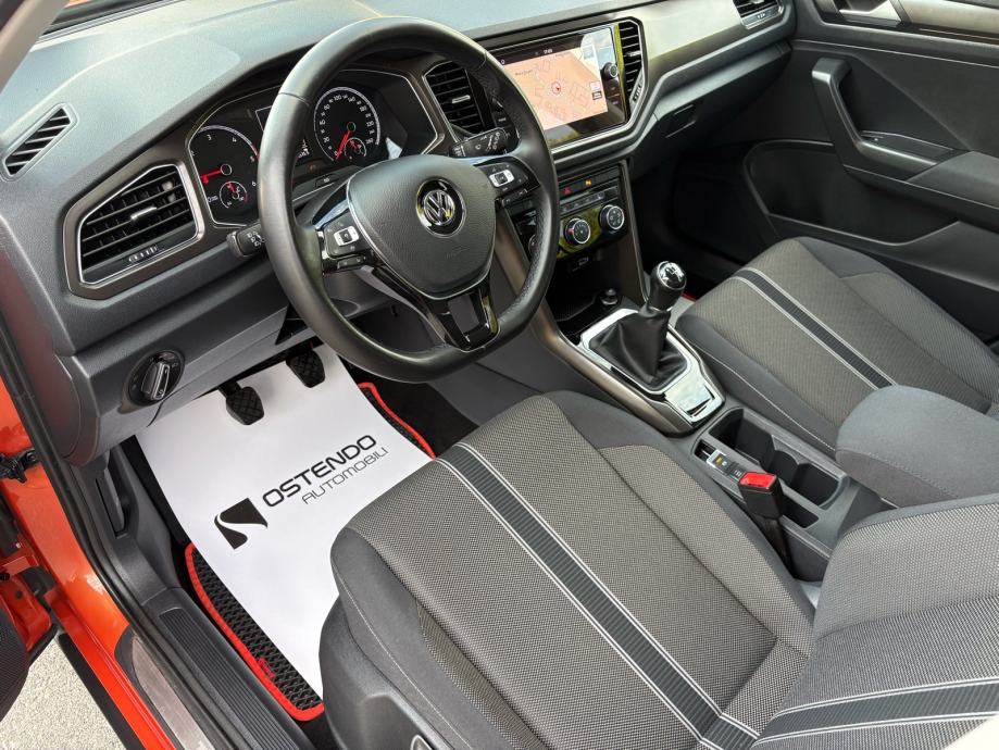 VW T-Roc 1,6 TDI - Style, fotografija 11