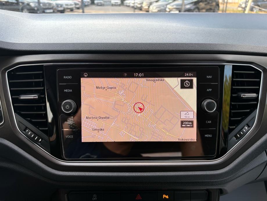 VW T-Roc 1,6 TDI - Style, fotografija 17