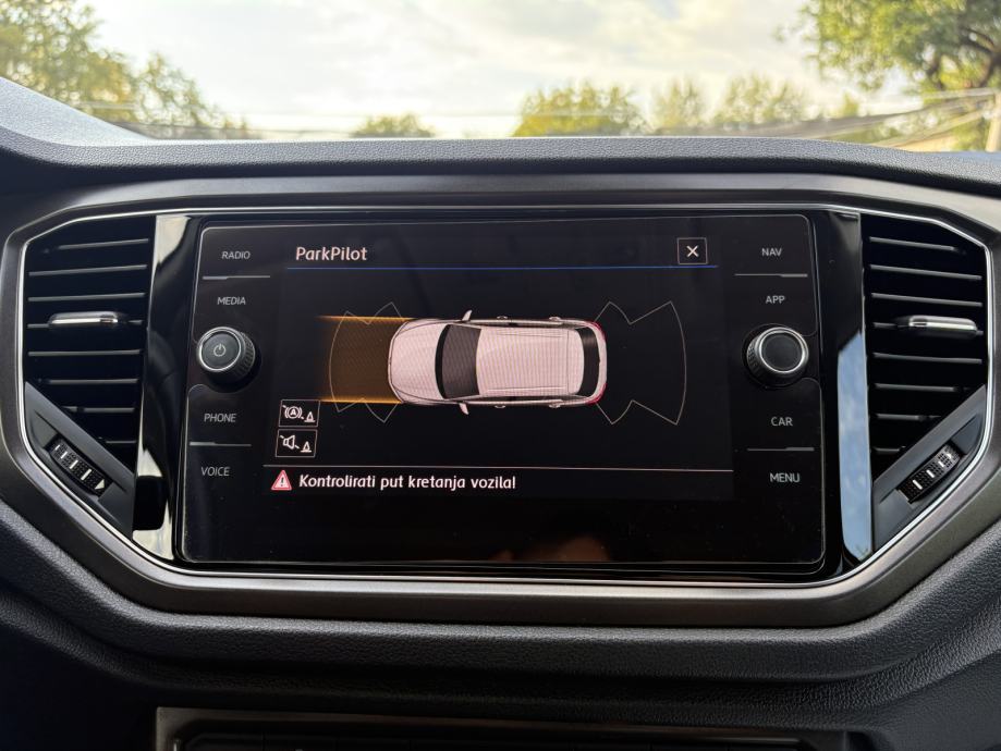 VW T-Roc 1,6 TDI - Style, fotografija 18