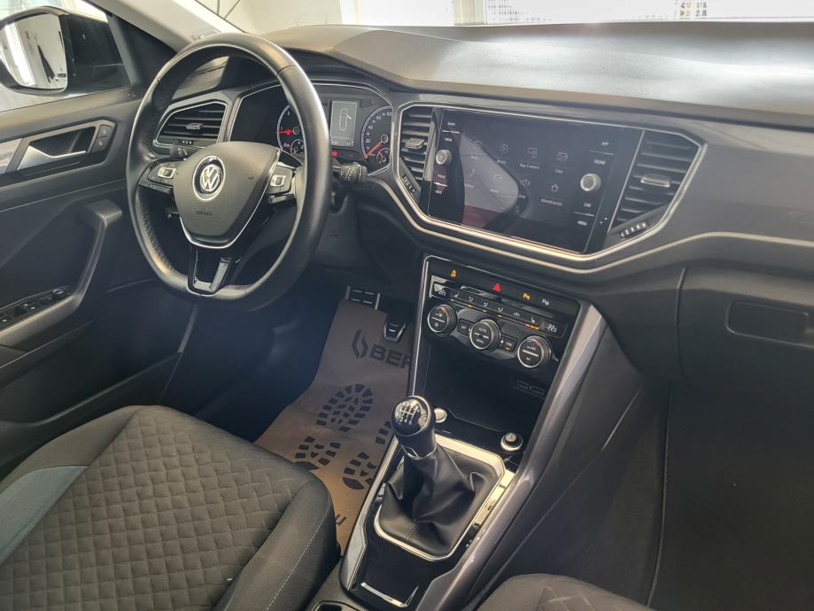 VW T-ROC 1.6 TDI XENON ACC TEMPOMAT KAMERA CAR PLAY ANDROID KLIMA ALU, fotografija 2