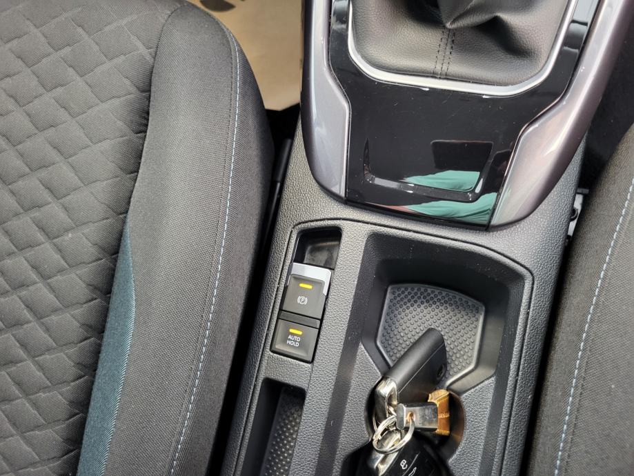 VW T-ROC 1.6 TDI XENON ACC TEMPOMAT KAMERA CAR PLAY ANDROID KLIMA ALU, fotografija 17