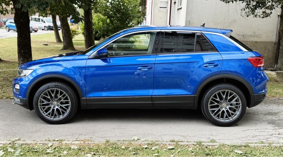 VW T-Roc 1,6Tdi - KUKA, Navi, Gr sjedala - VELIKI SERVIS - 1.Vlasnik, fotografija 4