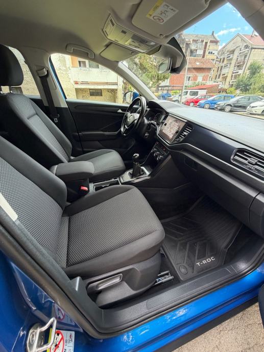 VW T-Roc 1,6Tdi - KUKA, Navi, Gr sjedala - VELIKI SERVIS - 1.Vlasnik, fotografija 13