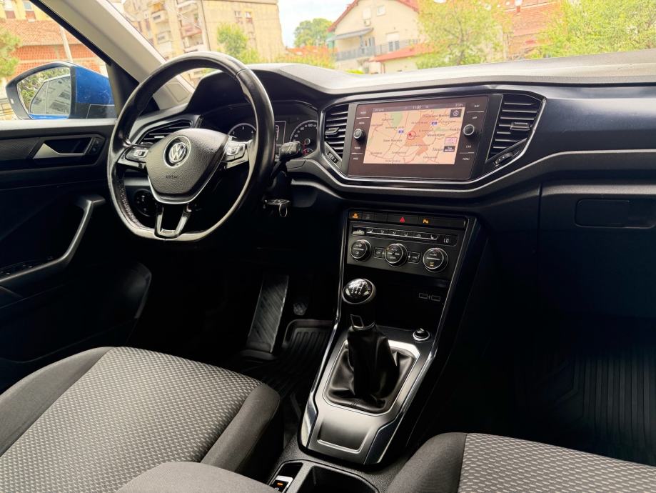 VW T-Roc 1,6Tdi - KUKA, Navi, Gr sjedala - VELIKI SERVIS - 1.Vlasnik, fotografija 10
