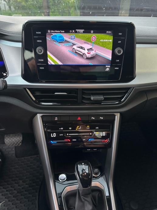 VW T-Roc 2,0 TDI DSG *70.000km*IQ DRIVE/IQ LED*KEY LESS GO/ENTRY*, fotografija 17