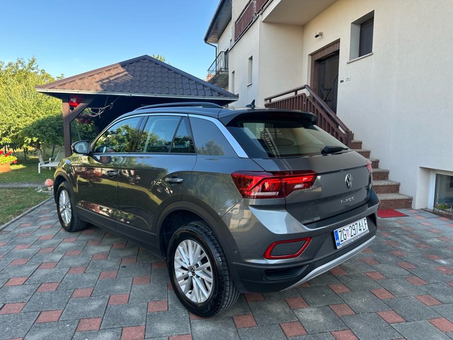 VW T-Roc 2,0 TDI DSG *70.000km*IQ DRIVE/IQ LED*KEY LESS GO/ENTRY*, fotografija 6