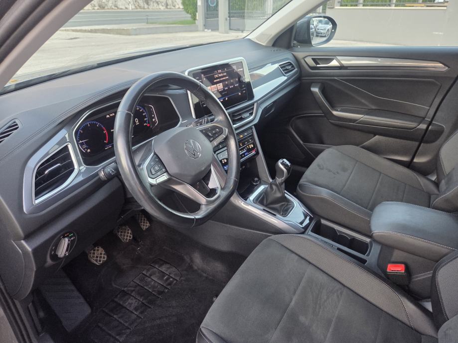 VW T-Roc 2.0 TDI 150 KS ** 2022 ** HR-VOZILO ** JAMSTVO !!, fotografija 13