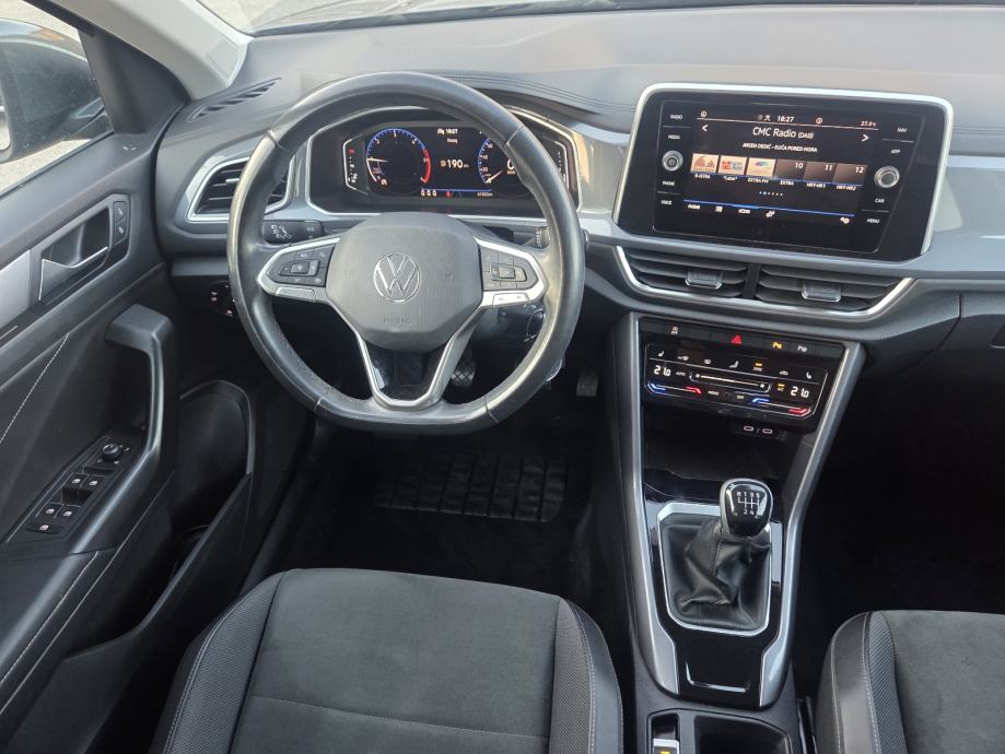 VW T-Roc 2.0 TDI 150 KS ** 2022 ** HR-VOZILO ** JAMSTVO !!, fotografija 16