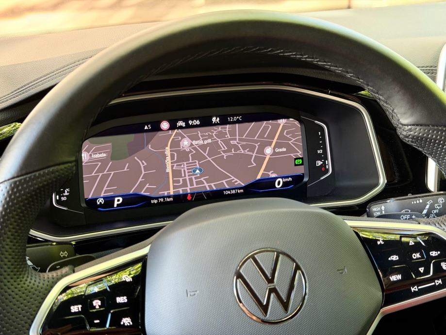VW T-ROC 2.0 TDI 4MOTION DSG R-LINE, IQ LIGHT, FULL VIRTUAL, fotografija 18