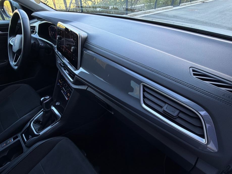 VW T-Roc 2,0 TDI DSG 150KS *Style* | LED IQ. | KAMERA | VIRTUAL | KOŽA, fotografija 19