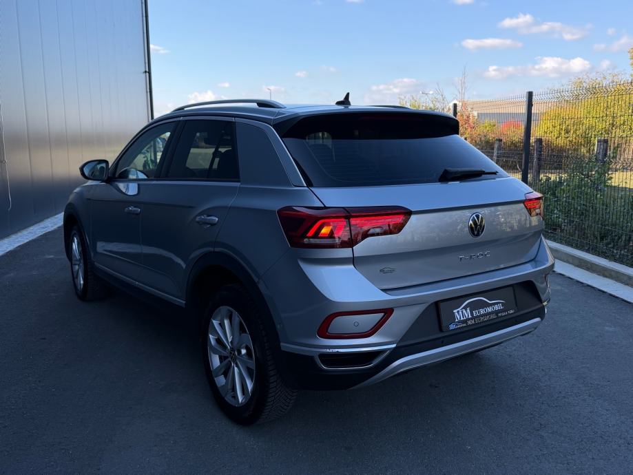 VW T-Roc 2,0 TDI DSG 150KS *Style* | LED IQ. | KAMERA | VIRTUAL | KOŽA, fotografija 3
