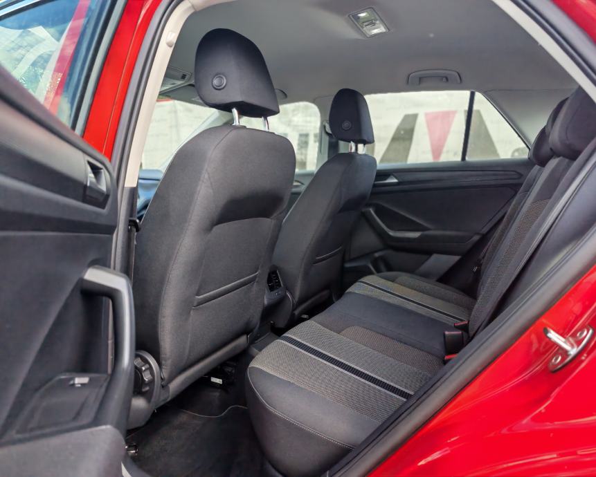 VW T-Roc 2,0 TDI DSG*Style*Navigacija, Senzori, Alu "17* Garancija*, fotografija 10