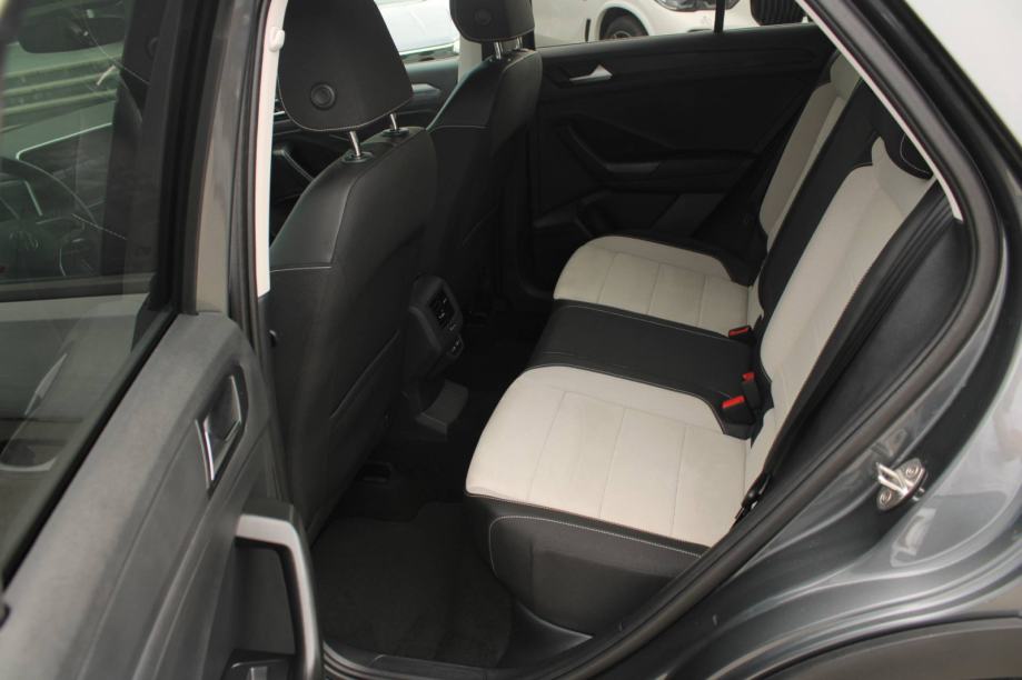 VW T-Roc 2.0 TDi DSG Style, fotografija 11