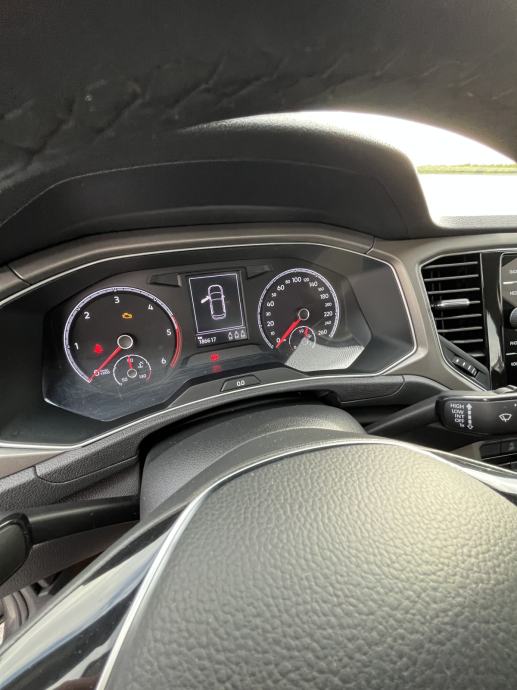 VW T-Roc 2,0 TDI, fotografija 12