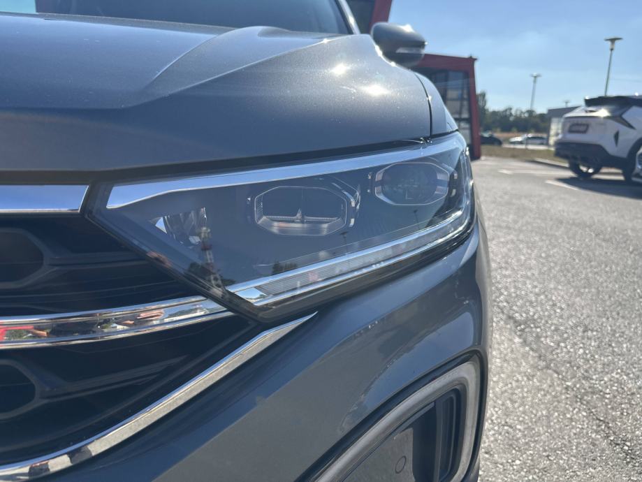 VW T-ROC 2022 • PREMIUM jamstvo • AutoZubak Rabljena, fotografija 14