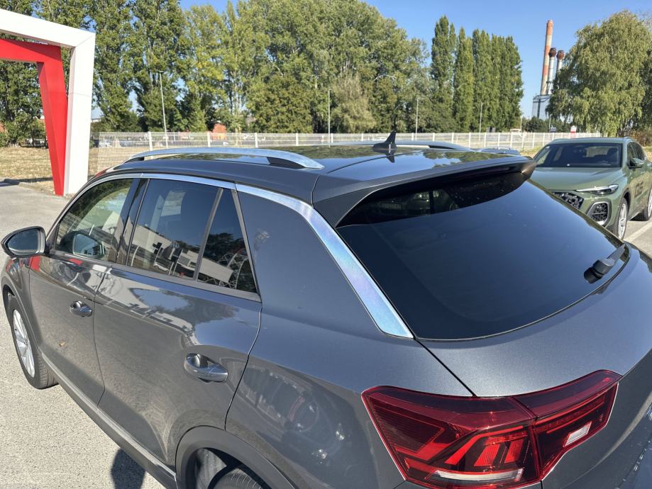 VW T-ROC 2022 • PREMIUM jamstvo • AutoZubak Rabljena, fotografija 15