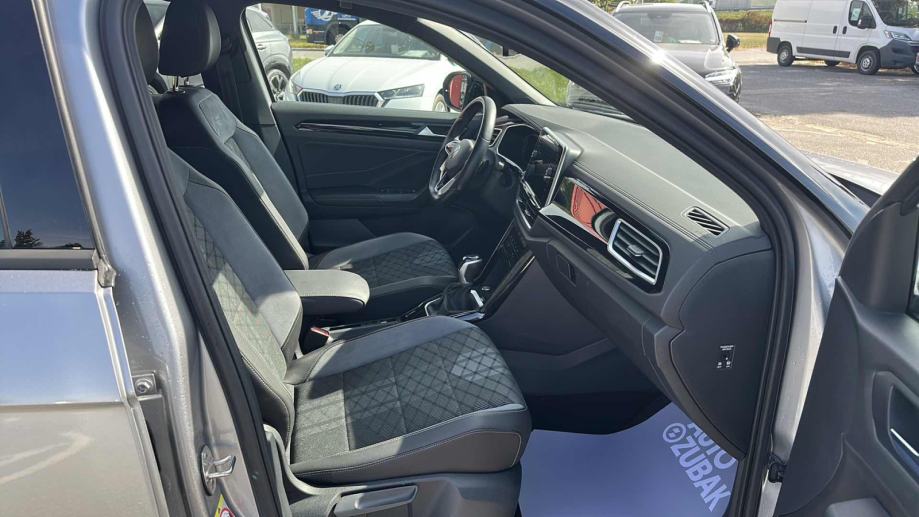 VW T-ROC 2023 • PREMIUM jamstvo • AutoZubak Rabljena, fotografija 9
