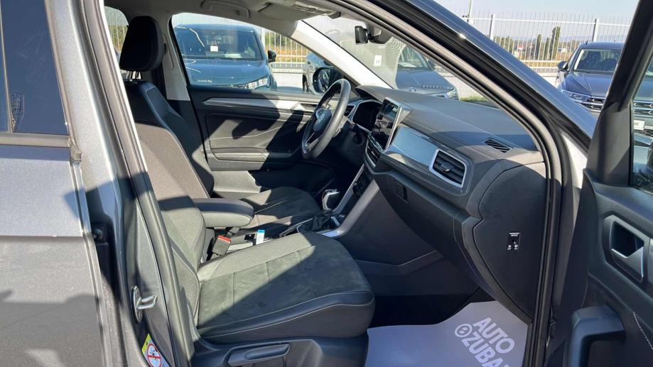 VW T-ROC 2023 • PREMIUM jamstvo • AutoZubak Rabljena, fotografija 9