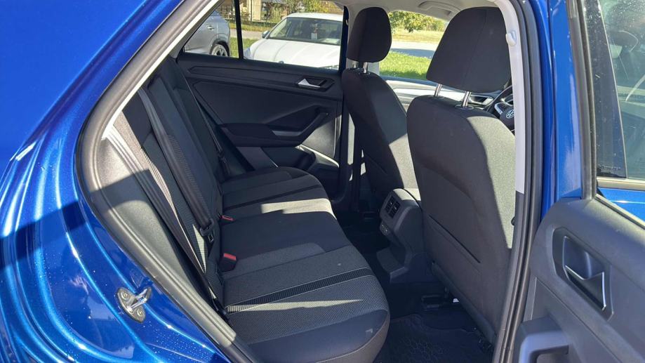 VW T-ROC 2024 • PREMIUM jamstvo • AutoZubak Rabljena, fotografija 10