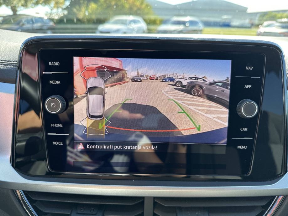 VW T-ROC 2024 • PREMIUM jamstvo • AutoZubak Rabljena, fotografija 19