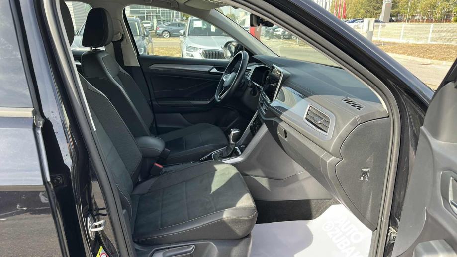 VW T-ROC 2024 • PREMIUM jamstvo • AutoZubak Rabljena, fotografija 9