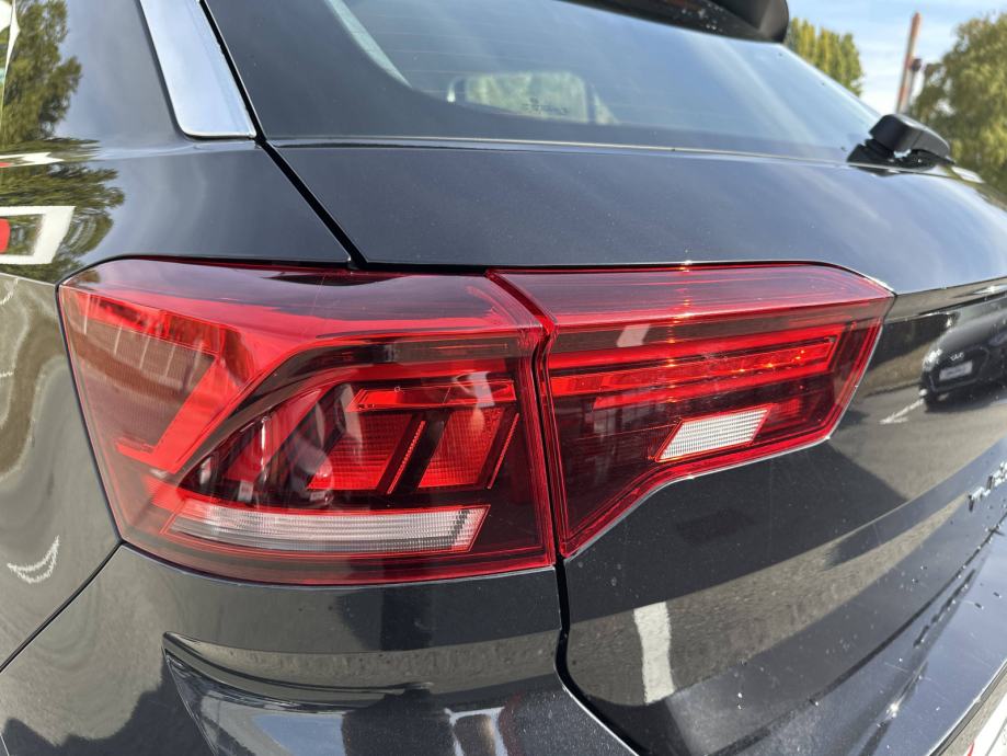 VW T-ROC 2024 • PREMIUM jamstvo • AutoZubak Rabljena, fotografija 16