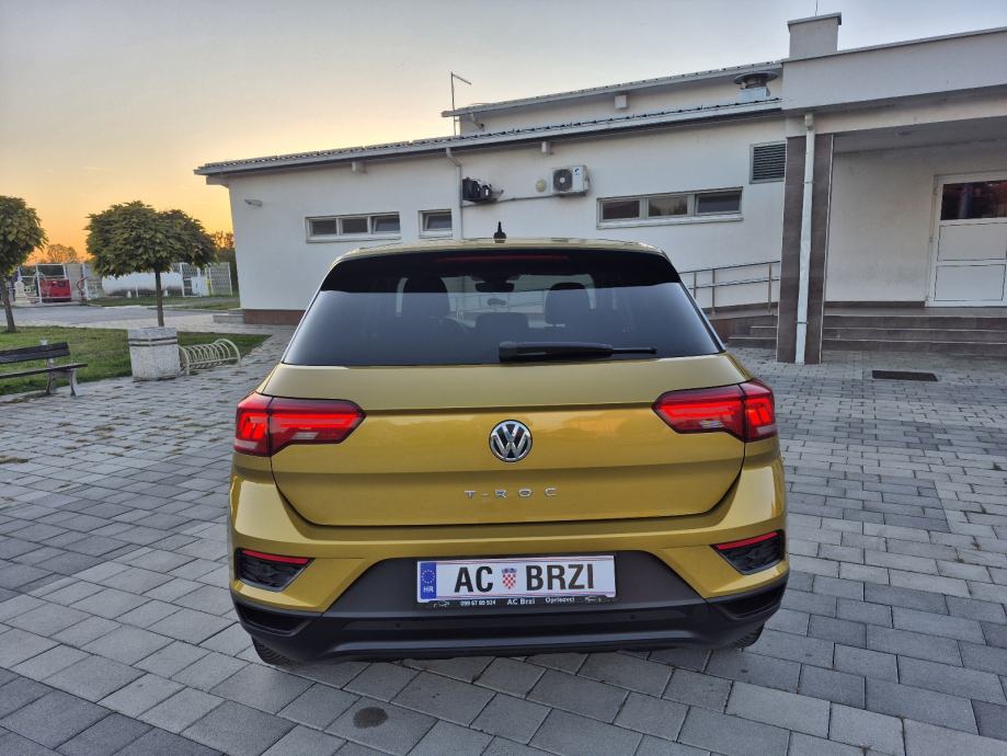 VW T-Roc 85kw 6brzina,Navigacija, park senzori, grijanje sjedala,mf., fotografija 8