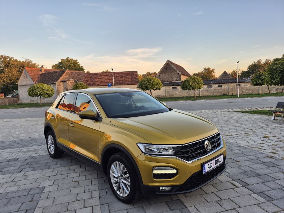 VW T-Roc 85kw 6brzina,Navigacija, park senzori, grijanje sjedala,mf., fotografija 12