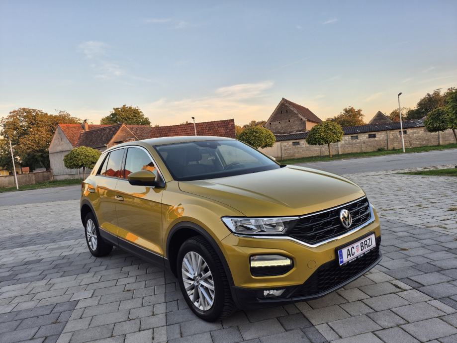 VW T-Roc 85kw 6brzina,Navigacija, park senzori, grijanje sjedala,mf., fotografija 14