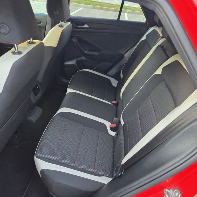 VW T-Roc R-LINE 2,0 TDI 110kw/150ks DSG, fotografija 13
