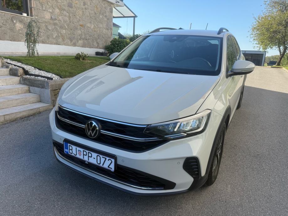 VW Taigo 1,0 TSI, 2023g, 61000 km, fotografija 2
