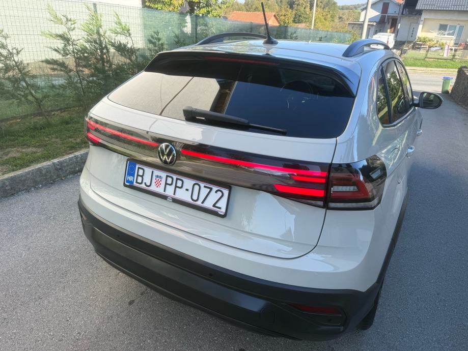 VW Taigo 1,0 TSI, 2023g, 61000 km, fotografija 4