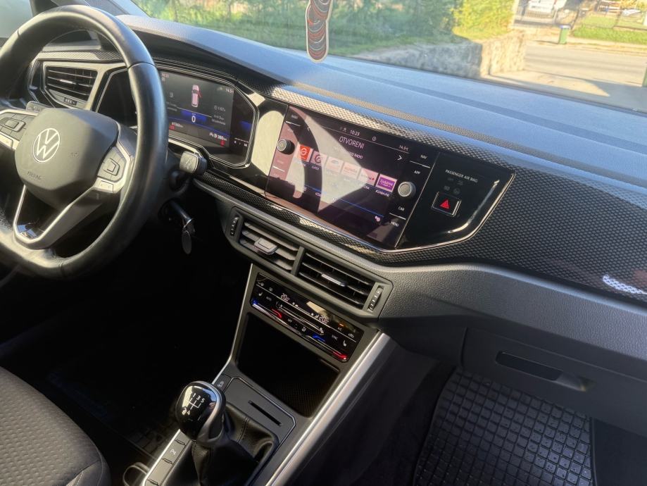 VW Taigo 1,0 TSI, 2023g, 61000 km, fotografija 13