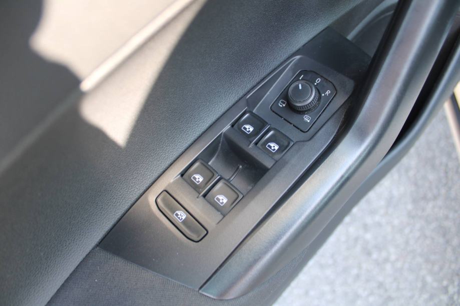 VW Taigo 1.0 TSi DSG, fotografija 13