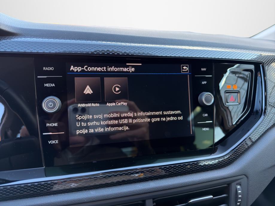 VW Taigo 1,0 TSI Life Plus "Tvorničko jamstvo" Testno vozilo, fotografija 13