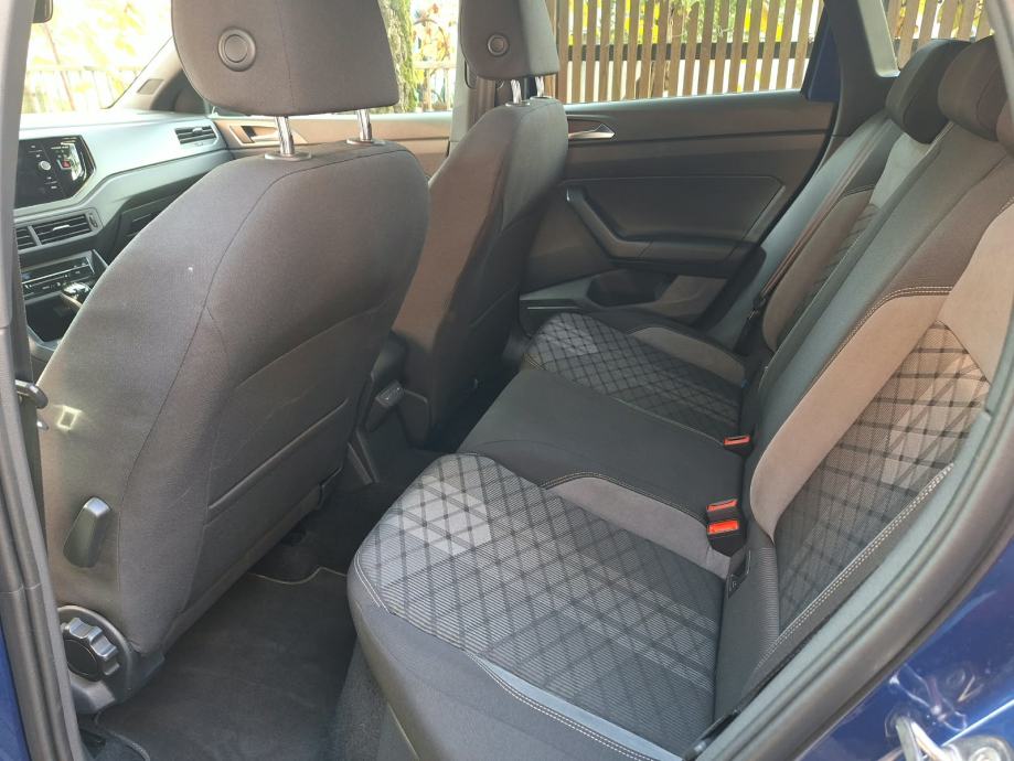VW Taigo 1,0 TSI R Oprema, fotografija 7