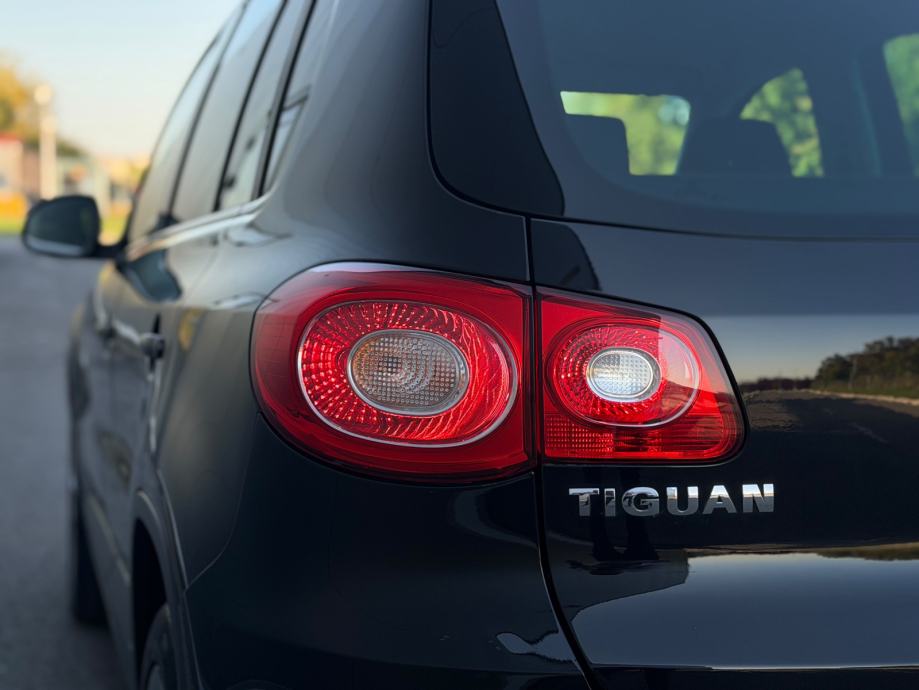VW Tiguan 1,4 TSI SPORT 150 KS *HR AUTO* 120 TKM * ORIGINAL !! ALU !!, fotografija 18
